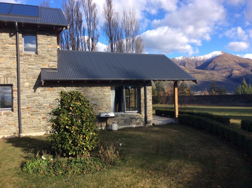 Golfcourse Road Chalets And Lodge Wanaka Eksteriør bilde